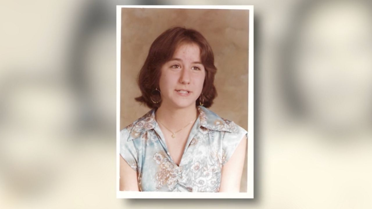 [IMAGE] Remains ofteen missing since 1980 identified as serial killer victim